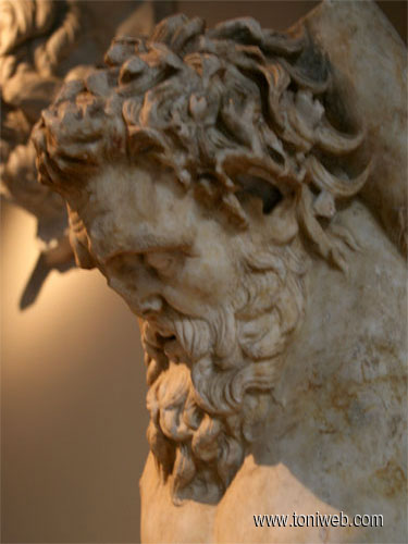 Escultura de Marsias Toniweb